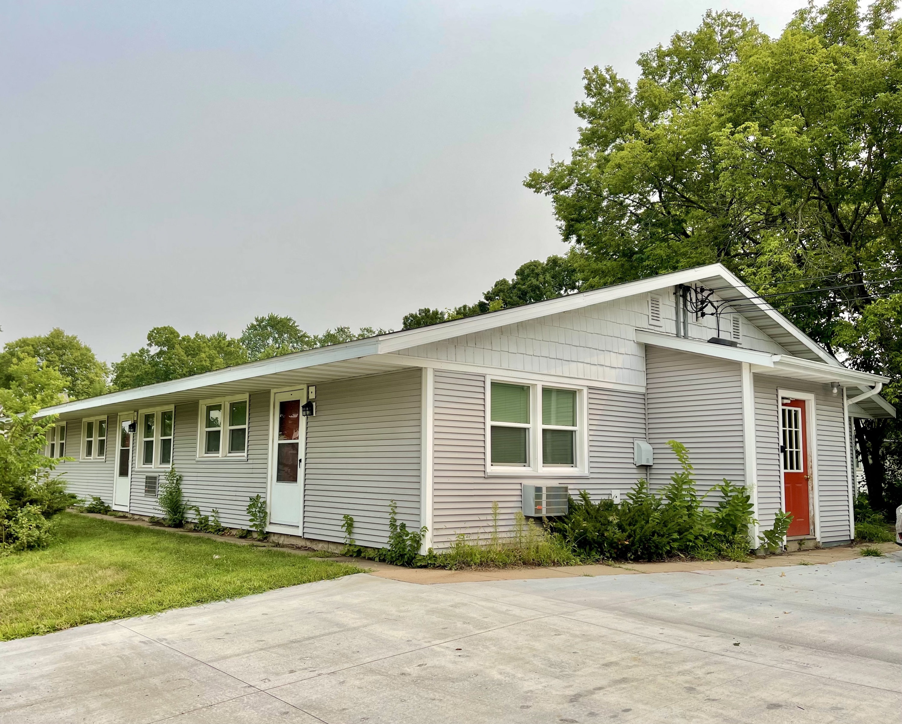 639 Broadway #6