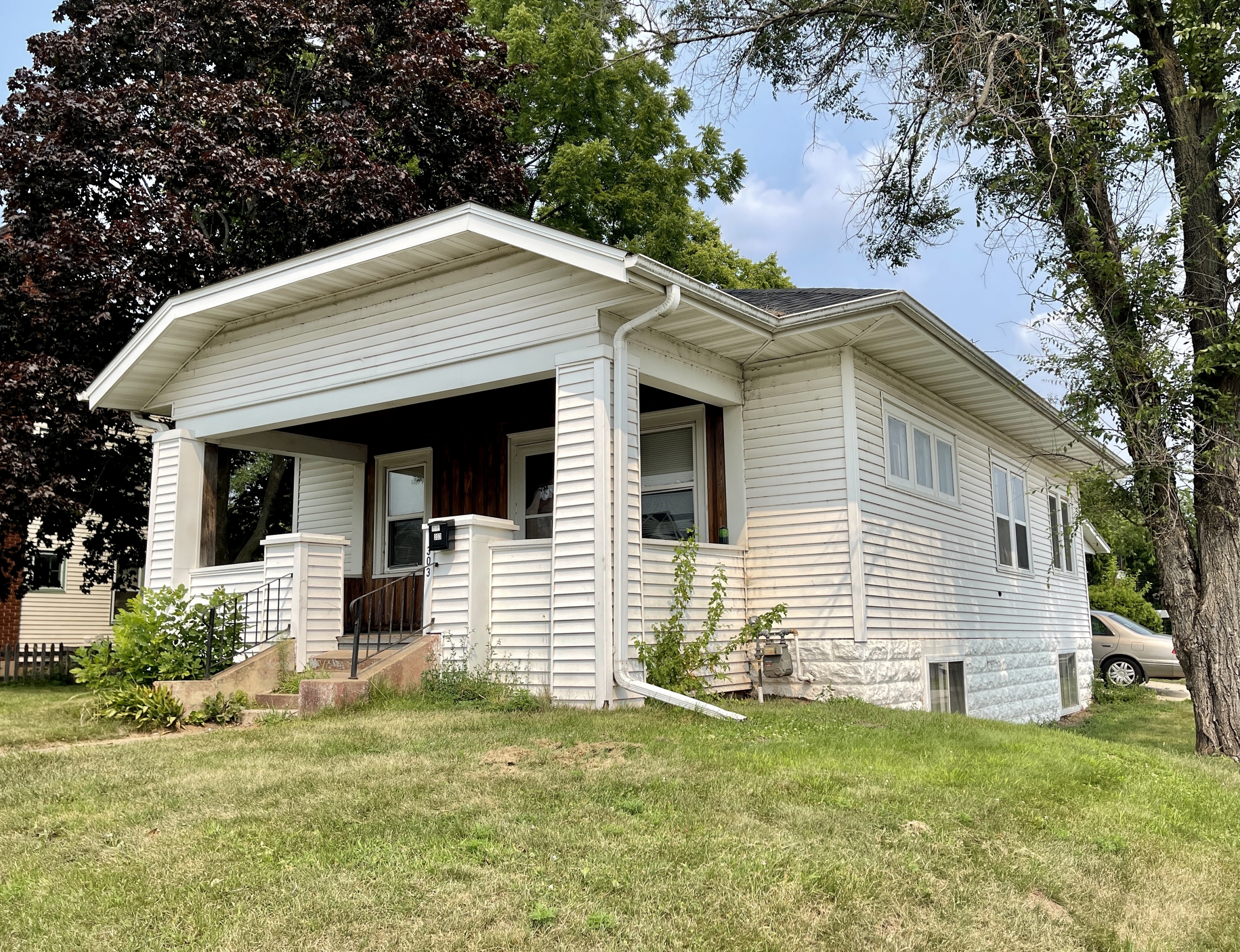 303 Fourth Ave