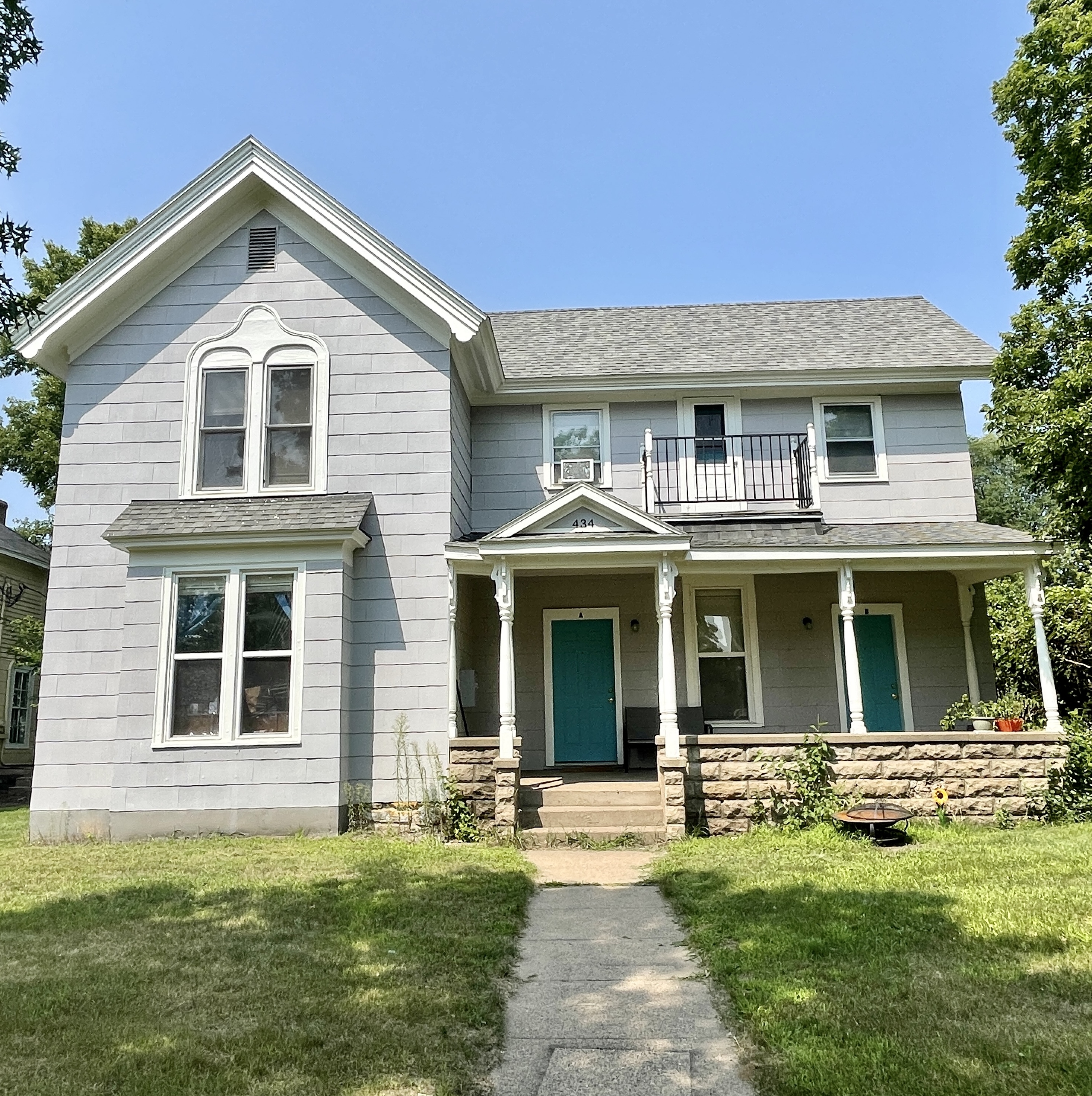 434 Hudson St. #C