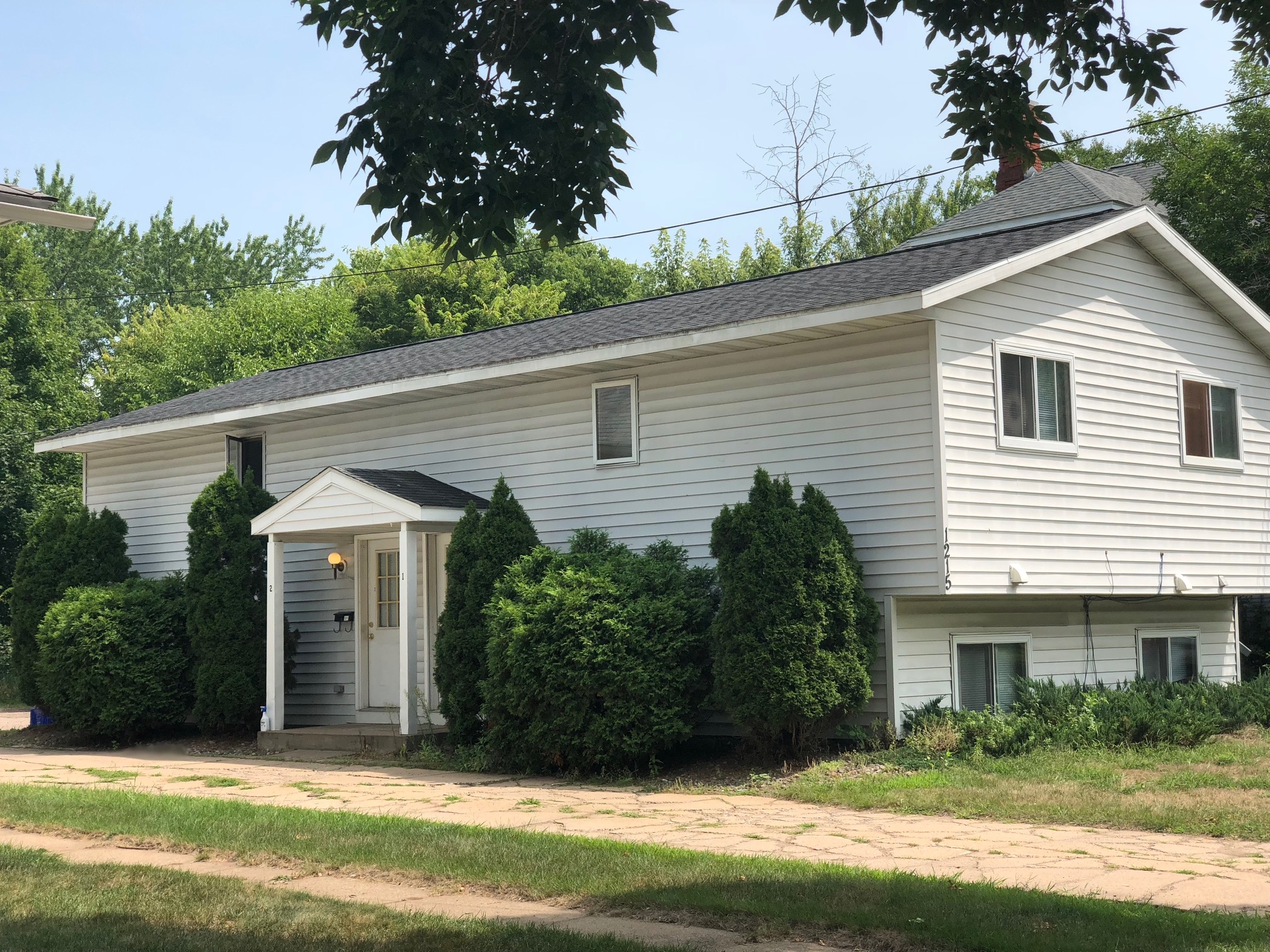 1215 Graham Avenue #2