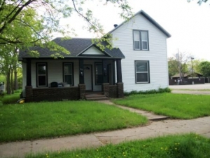 807-811menomonie_2